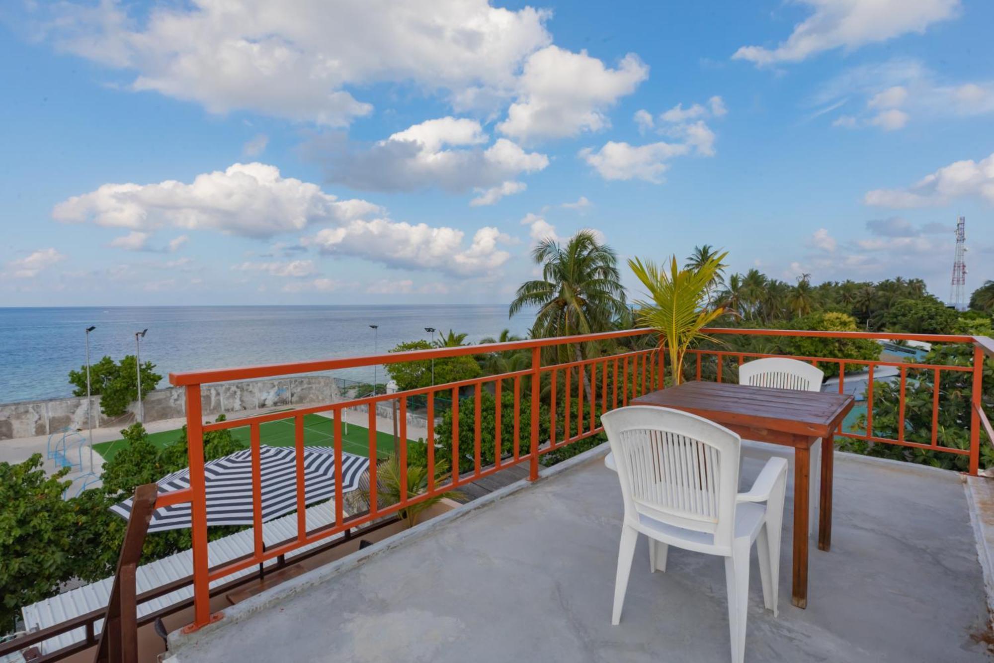 Nemo Inn Omadhoo ภายนอก รูปภาพ