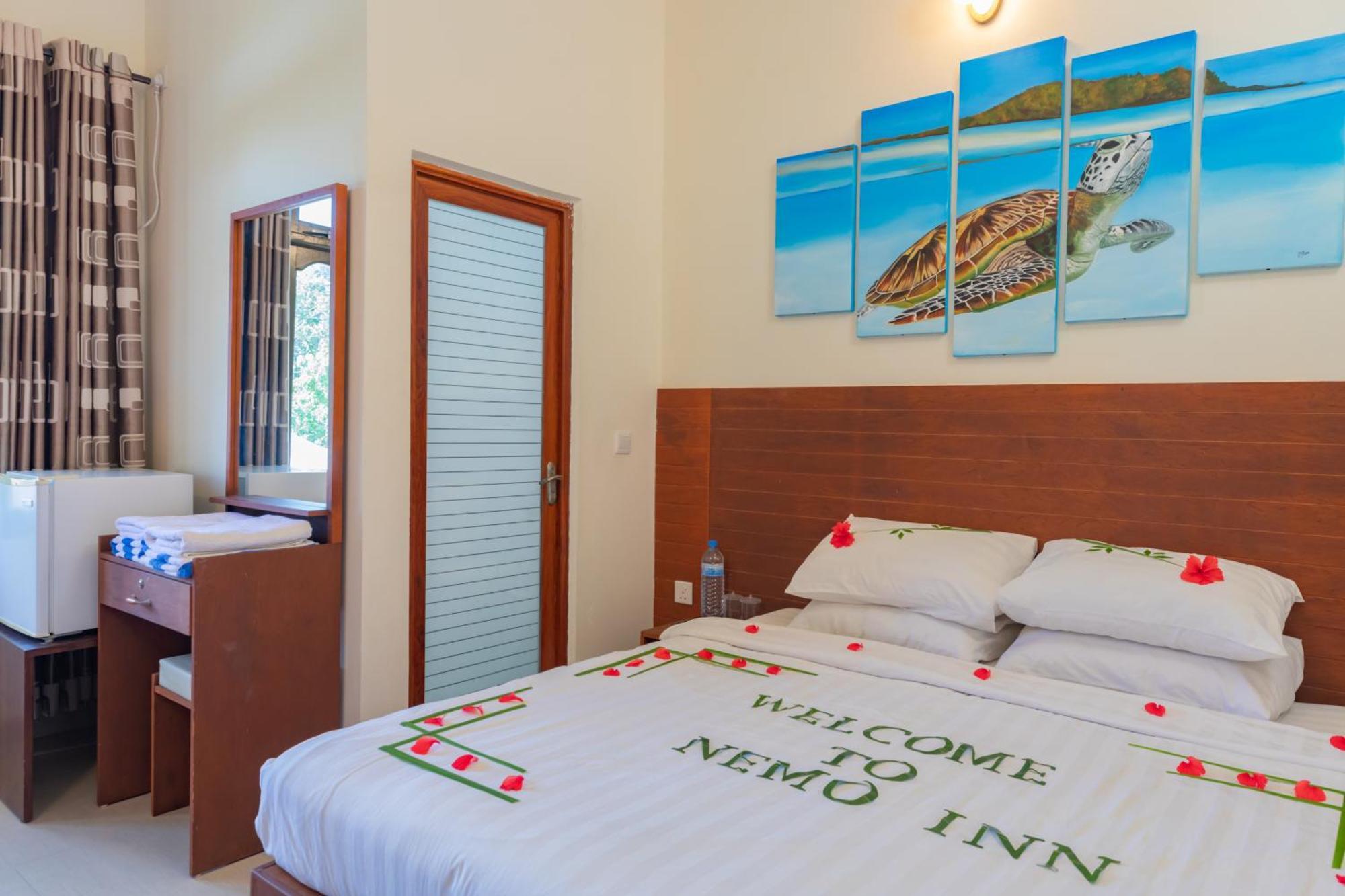 Nemo Inn Omadhoo ภายนอก รูปภาพ
