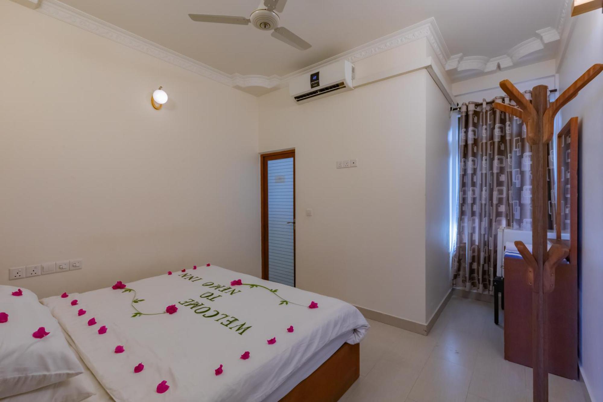 Nemo Inn Omadhoo ภายนอก รูปภาพ